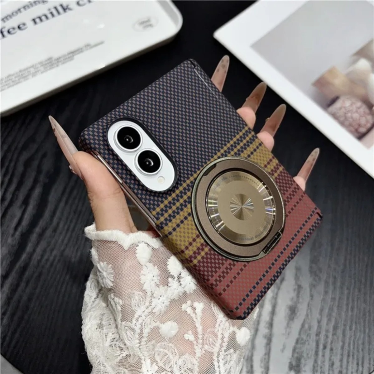 غطاء هاتف من الجلد والألياف ال - مراجعة Taco Stand Holder وسعره